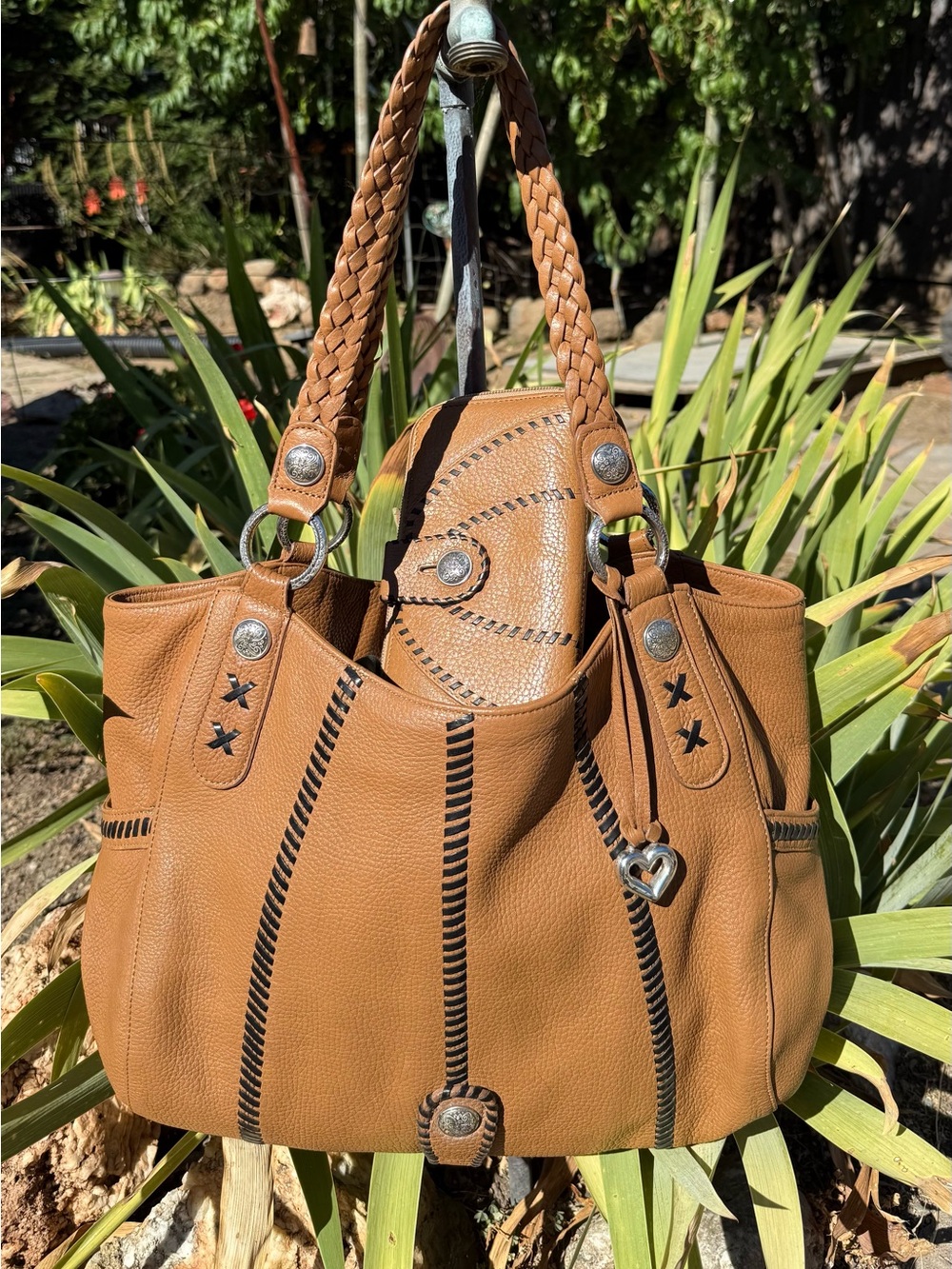 Brighton Mesa Vintage Leather Hobo Bag & Wallet Set - Picture 2 of 16